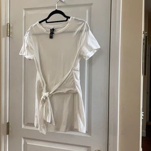 NWOT Agnes & Dora off white tie tunic